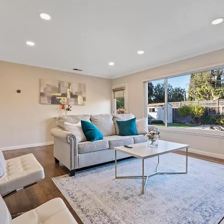 @ Marbella Lane - 3Br Suburban Escape Villa